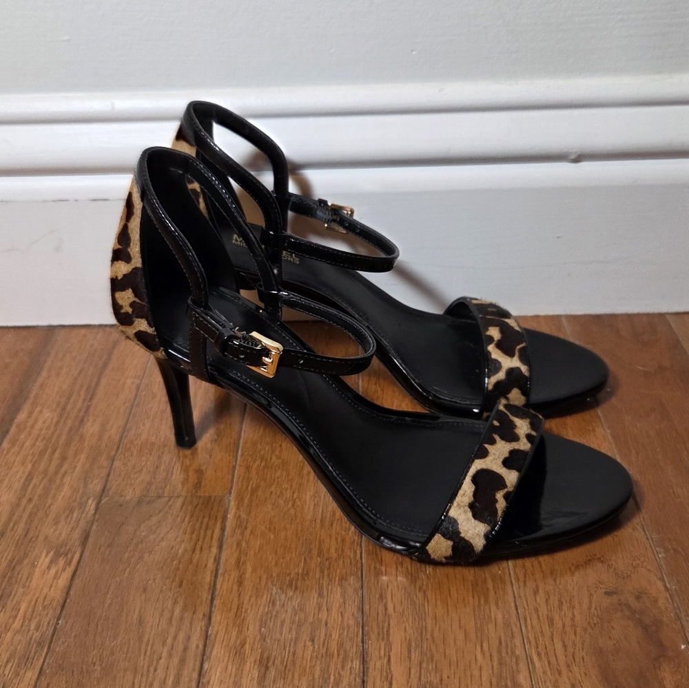 Elegant Leopard Print Heels Michael Kros Size 6